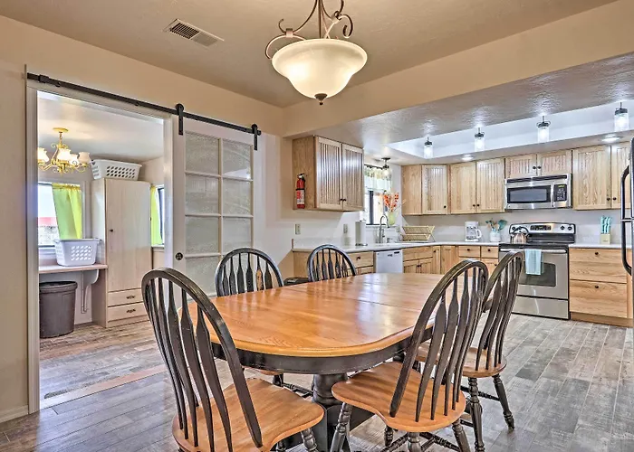 'the Eagar House' White Mountains Gem W/ Views! Springerville
