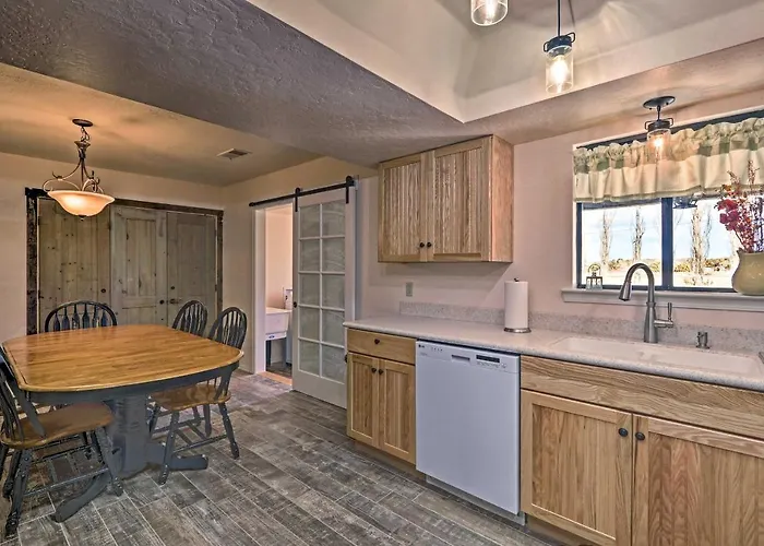 'the Eagar House' White Mountains Gem W/ Views! *